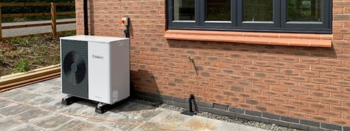 Vaillant aroTHERM plus 7kW air-to-water monobloc heat pump. Vaillant aroTHERM plus 7kW air-to-water monobloc heat pump.